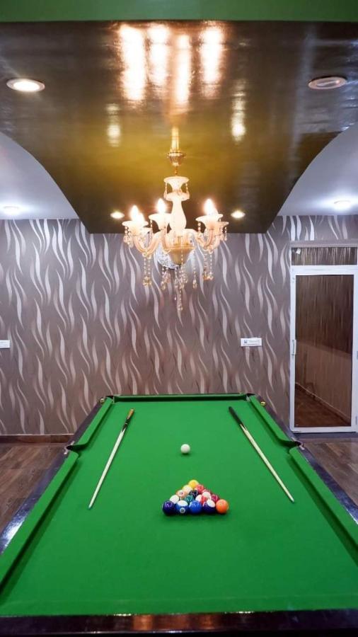 Greystone Villa, Swiming Pool , Bbq , Big Garden, Pool Table, Party Speaker, Bathtub, Kitchen, 15Mins To Golden Temple Amritsar Exterior foto